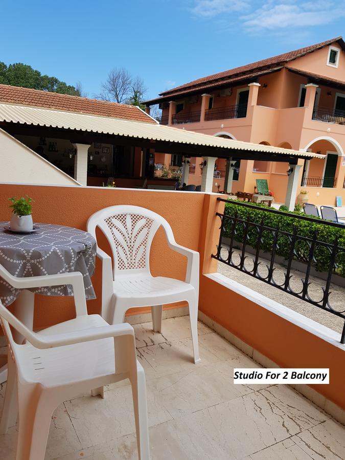 Varvara Studios & Apartments II Peroulades  Buitenkant foto